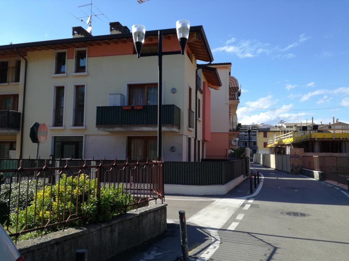 Apartments Tony In Bardolino Eksteriør bilde